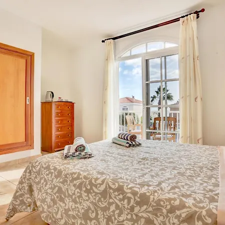 Ferienhaus Greenside Retreat *
