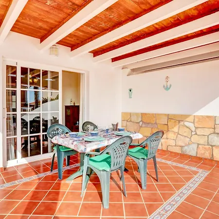 Holiday home Greenside Retreat *