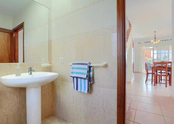 Greenside Retreat * Antigua